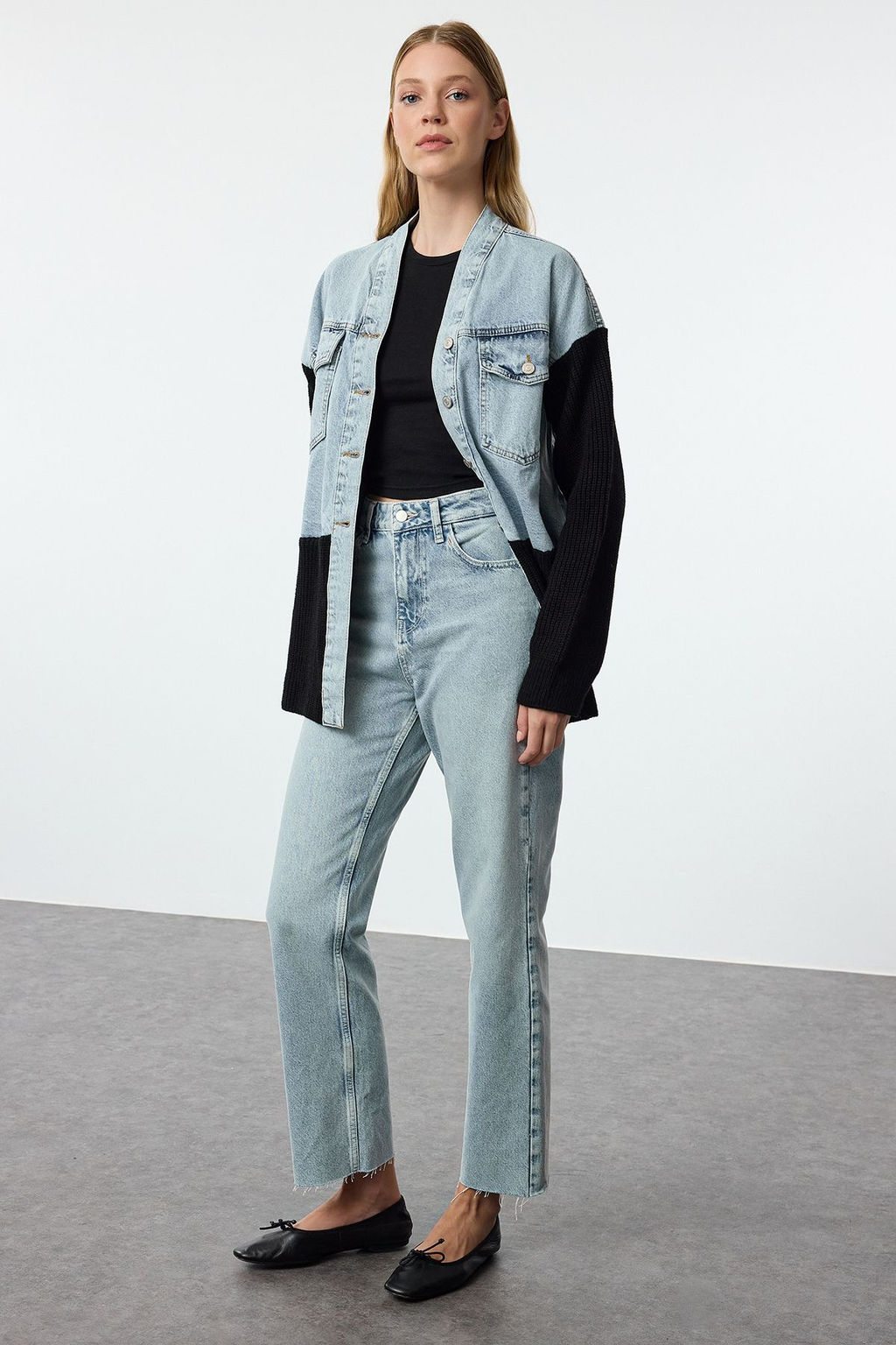 TRENDYOLMILLA Ac?k Mavi Pacas? Kesikli Yuksek Bel Straight Jeans TWOAW25JE00307  фото 16