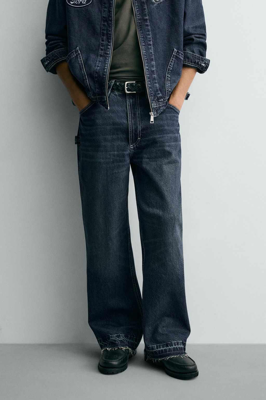 RELAXED FIT JEANS WITH FORD PATCH - Zara фото 2