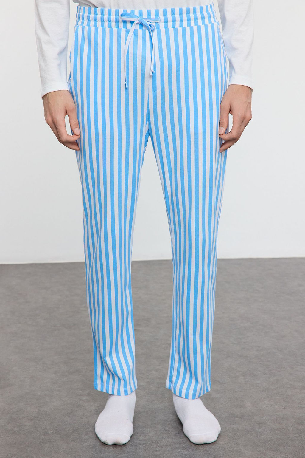 TRENDYOL MAN Bej - Kahve Regular Fit Cizgili Couple/Cift orme Pijama Tam?m? TMNAW25PT00049 - Trendyolmilla фото 5