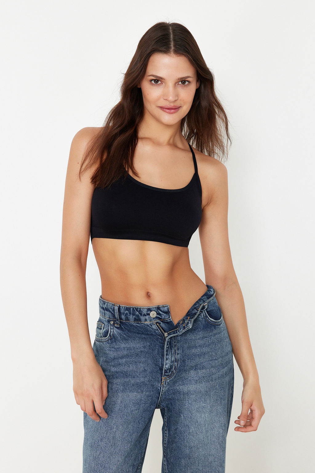 Trendyolmilla Siyah-Beyaz 2li Seamless/Dikisiz Ip Ask?l? Balensiz Kaps?z Bralette Orme Sutyen THMSS24SU00062 фото 16