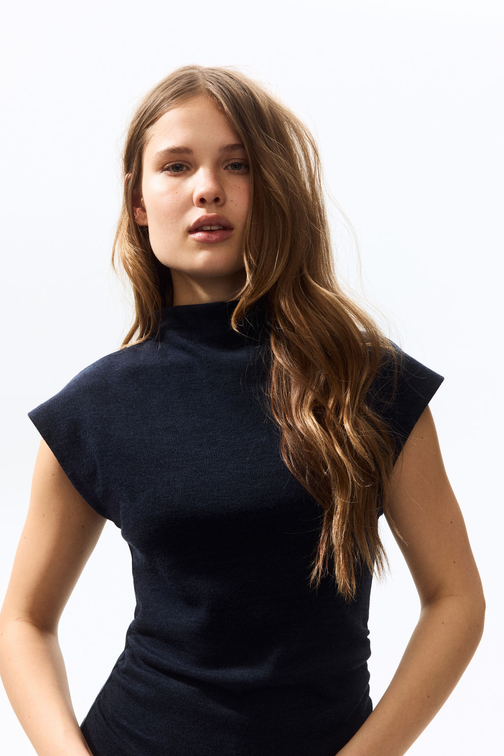 Top de punto con cuello perkins - H&m фото 4