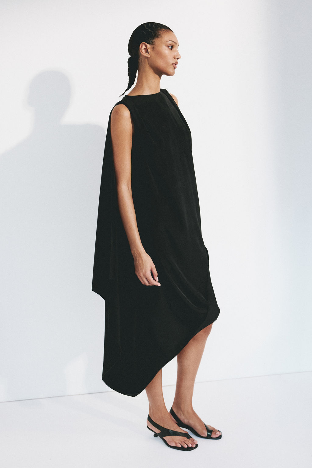 Vestido midi drapeado - H&m фото 6