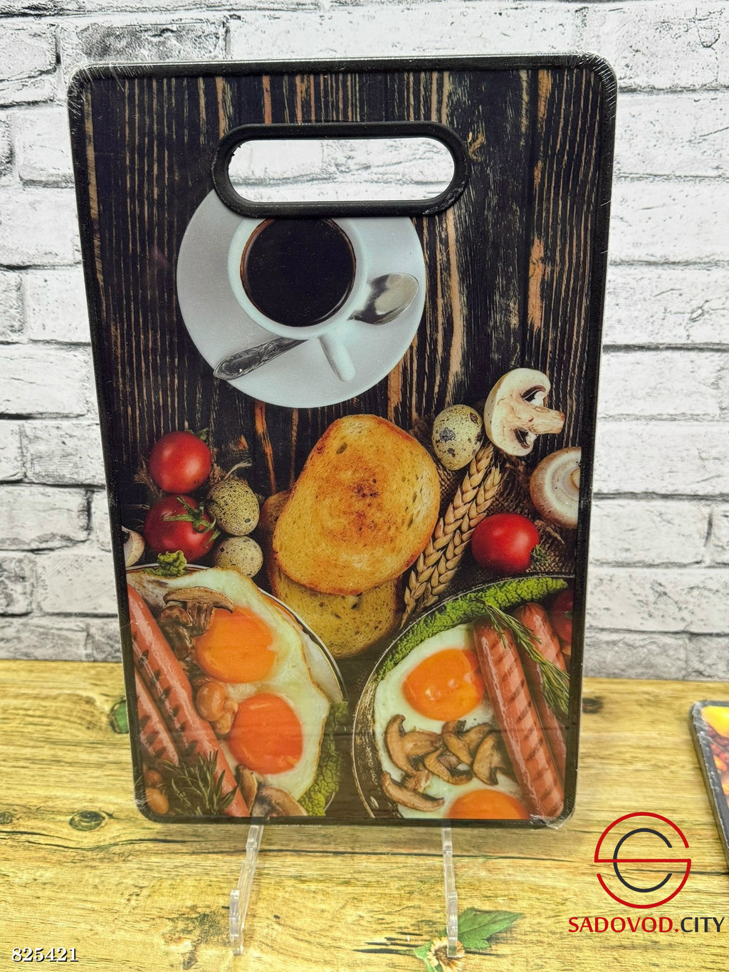 Разделочные доски 35 см и 25 см.