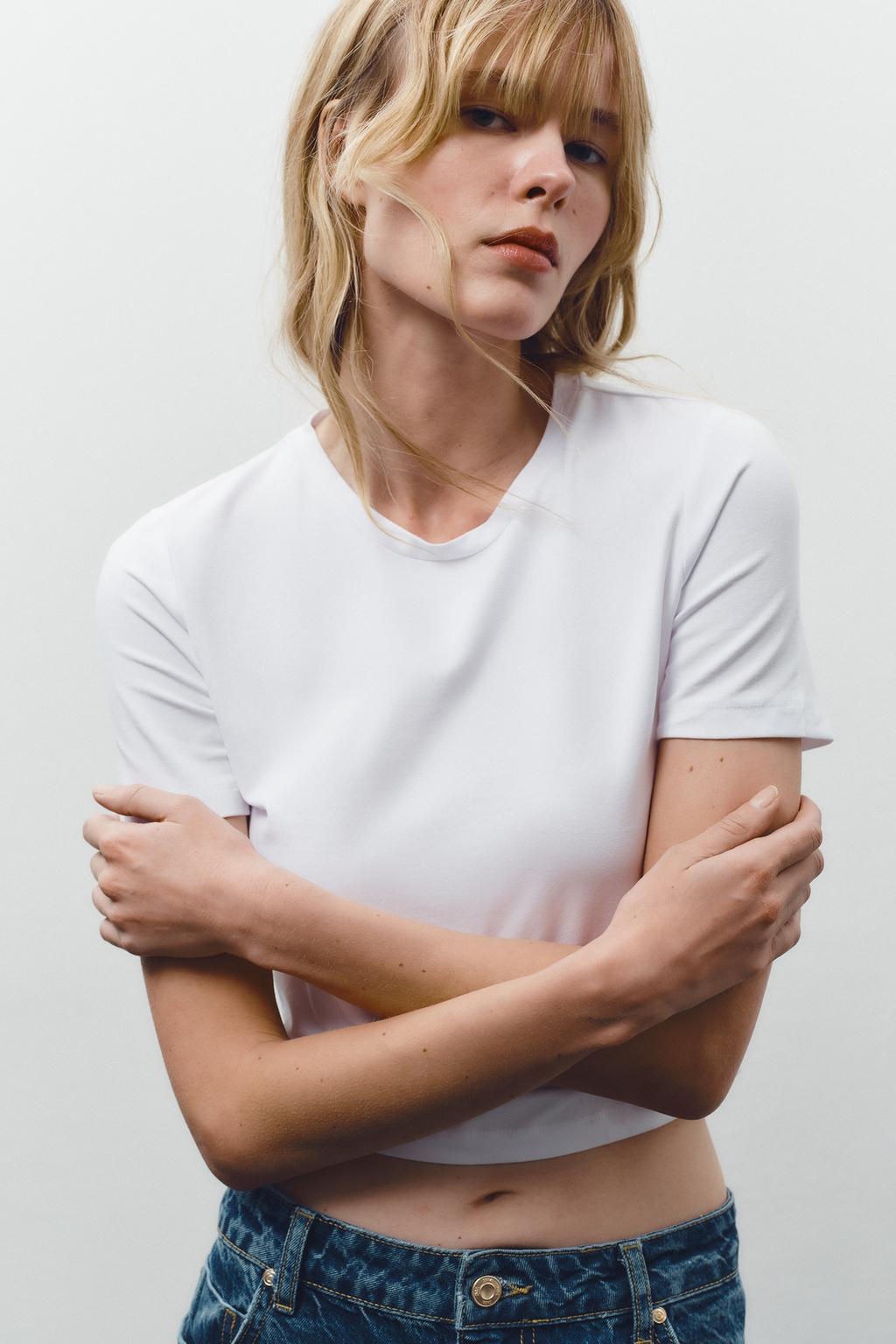 CROPPED STRETCH T-SHIRT