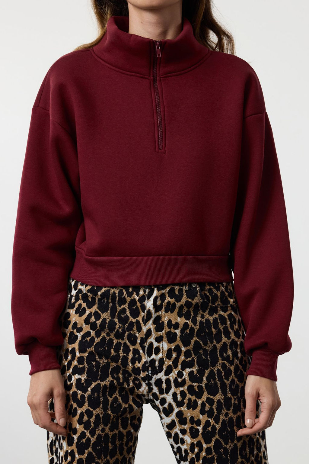 Bordo Rahat Kesim Crop Fermuarl? Dik Yaka Kal?n Ici Polarl? Orme Sweatshirt TWOAW24SW00221