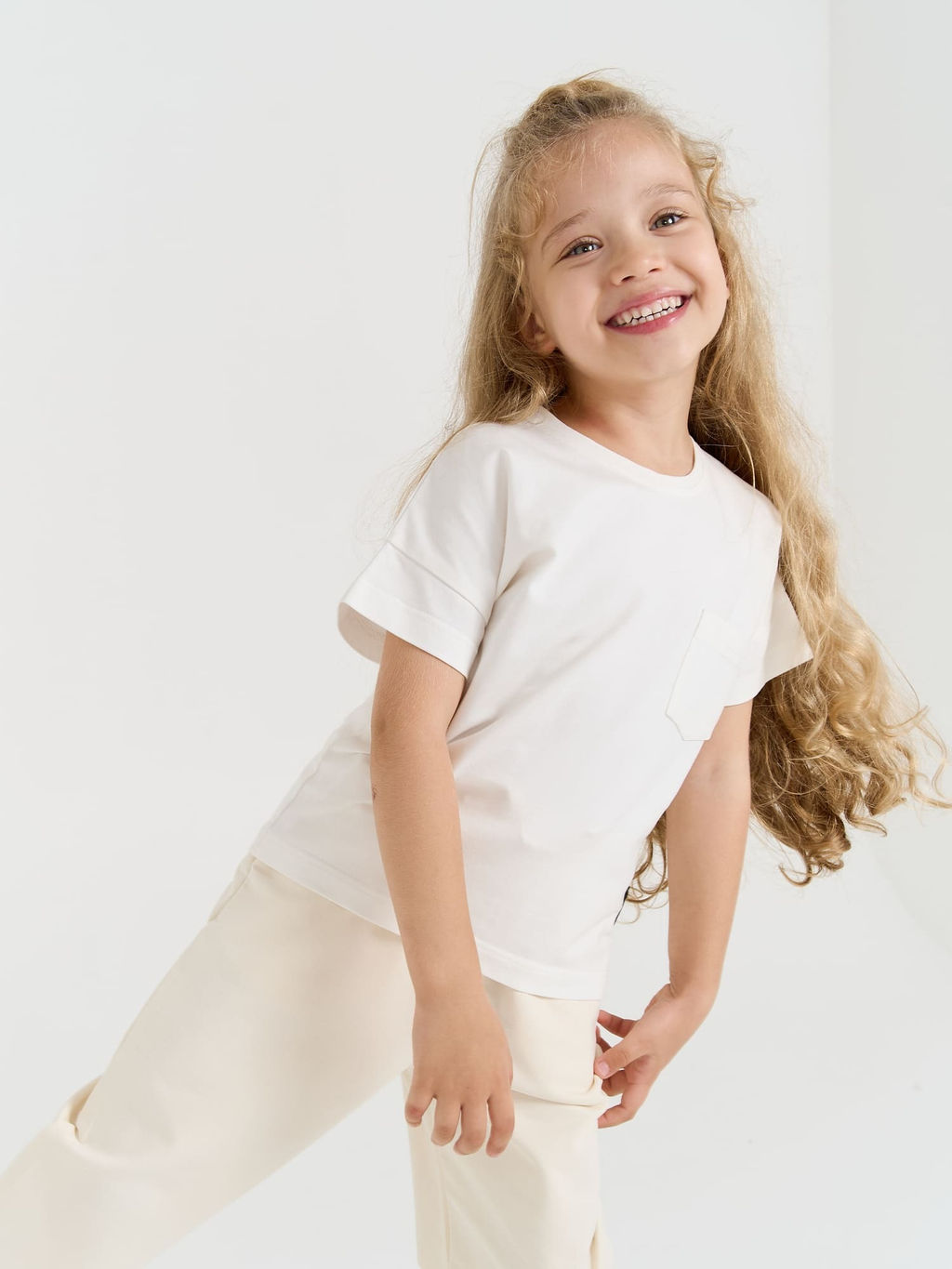 Футболка базовая "Молоко" с карманом