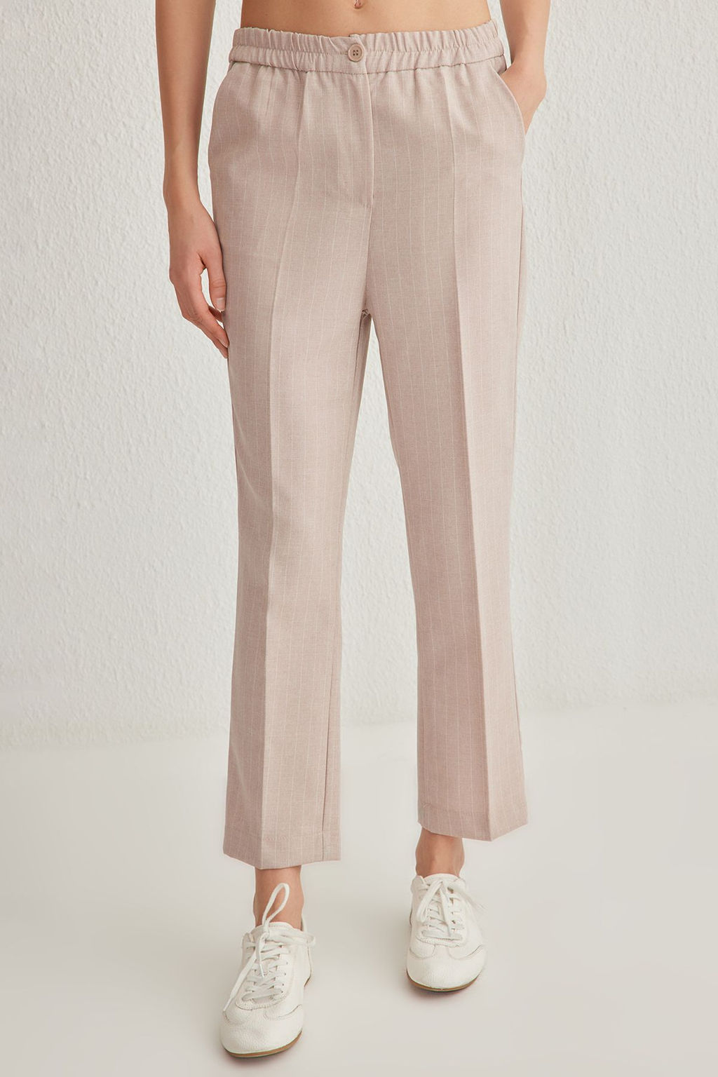 TRENDYOLMILLA Bej Arka Beli Lastikli Cizgili Straight/Duz Kesim Dokuma Pantolon TWOSS25PL00015 фото 4
