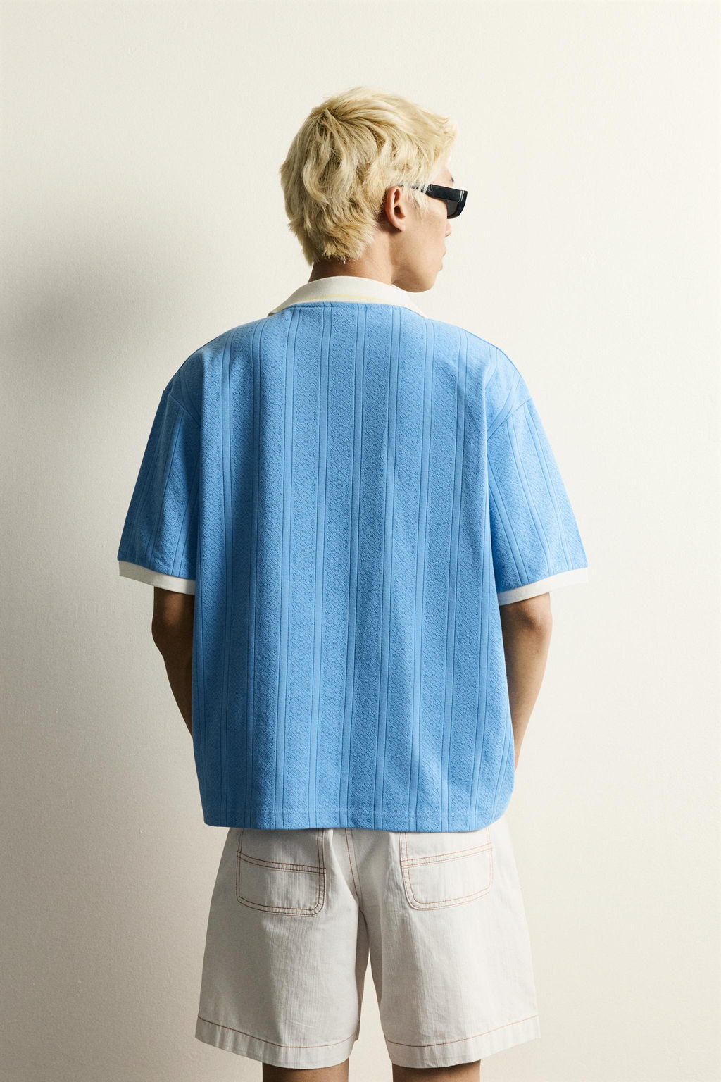 POLO RELAXED FIT  ESTRUCTURA TEXTO BORDADO / Azul claro - Zara фото 3