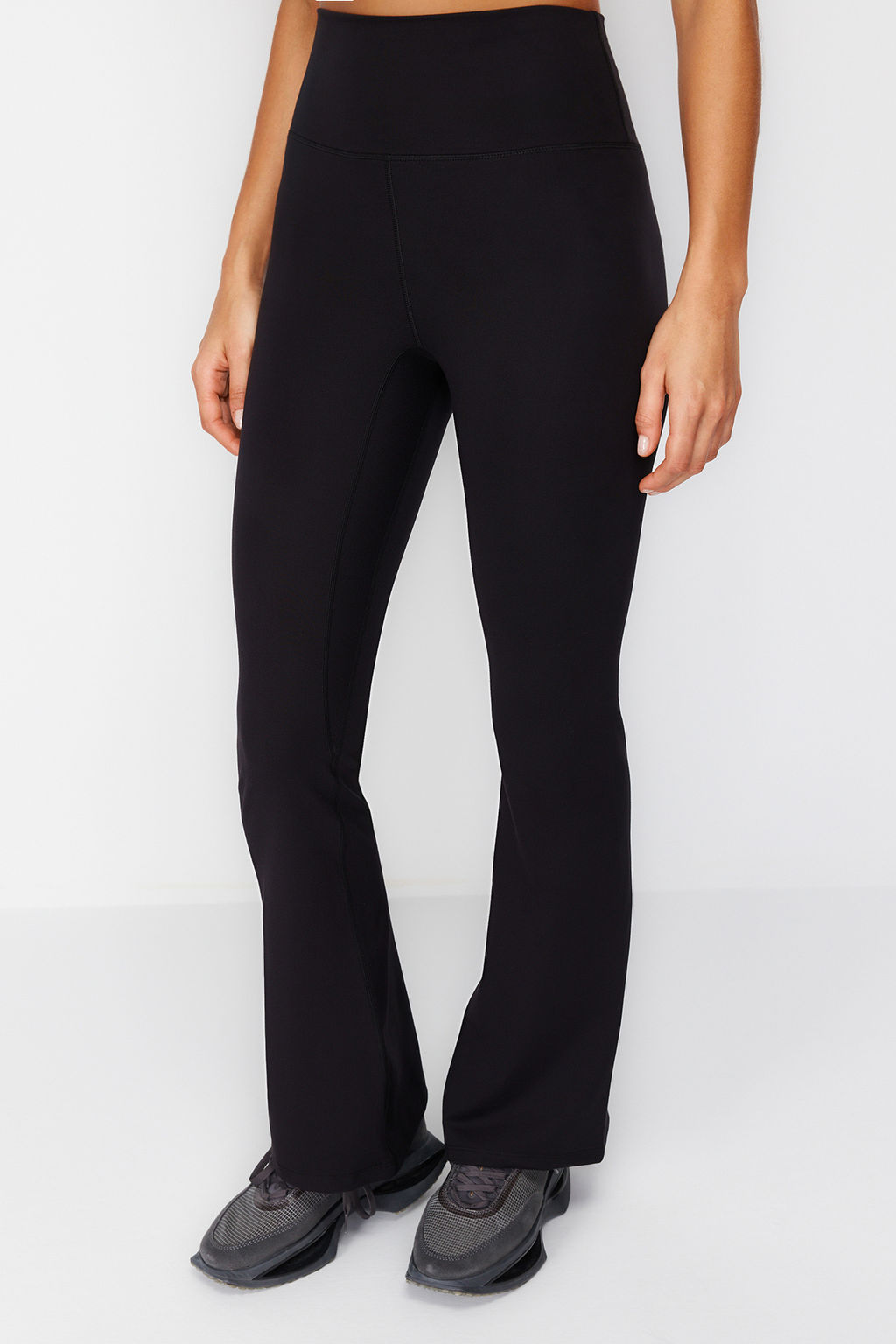 TRENDYOLMILLA Siyah F?rcal? Soft Kumas Ispanyol Paca Yoga Orme Spor Tayt THMSS24TY00019