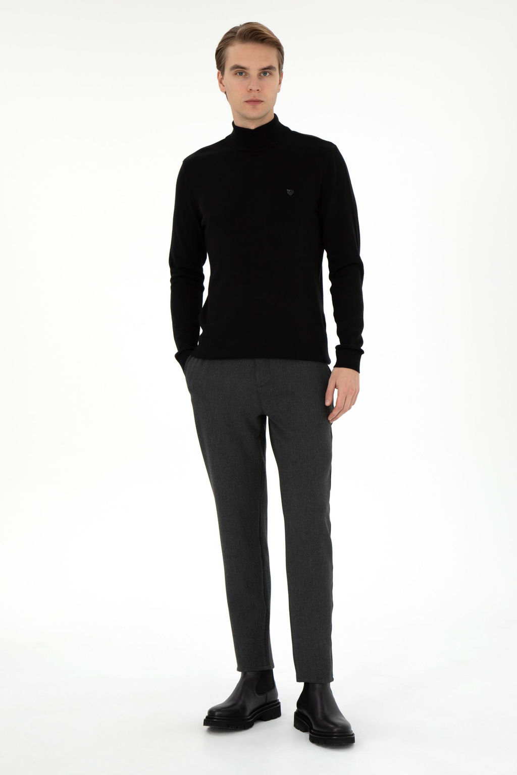 Мужские брюки из плотной ткани антрацитового цвета Неожиданная скидка в корзине