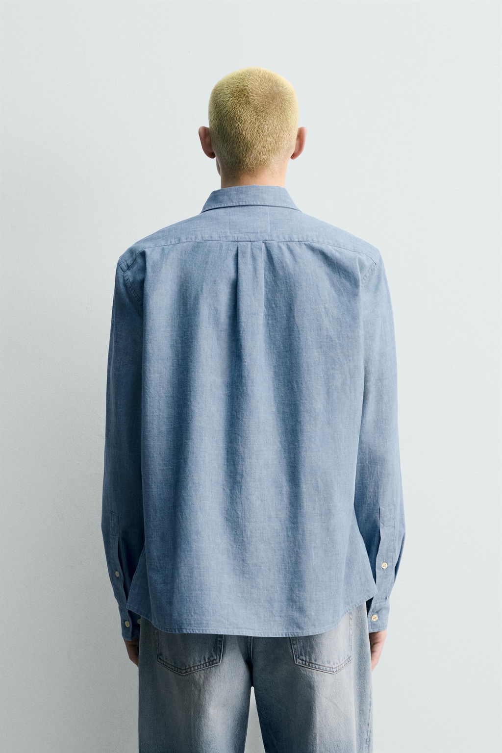Рубашка Camisa relaxed fit chambray синяя