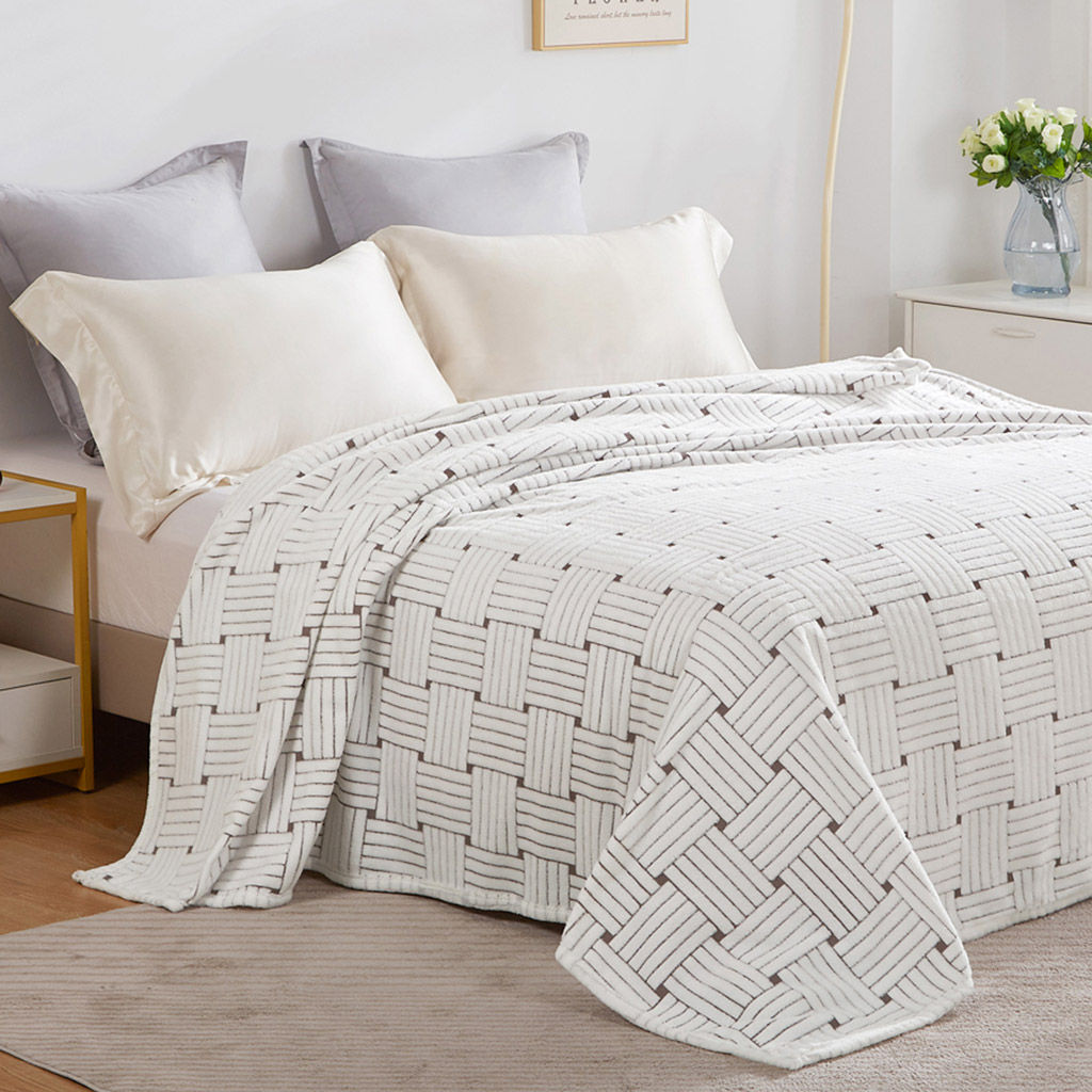 Плед/покрывало 220х200см Стаффорд, велсофт Бамбук набивной, полиэстер 100%, плотность 260г/м2, упаковка: 20х33см пояс бумажный, Домашняя мода (Россия)