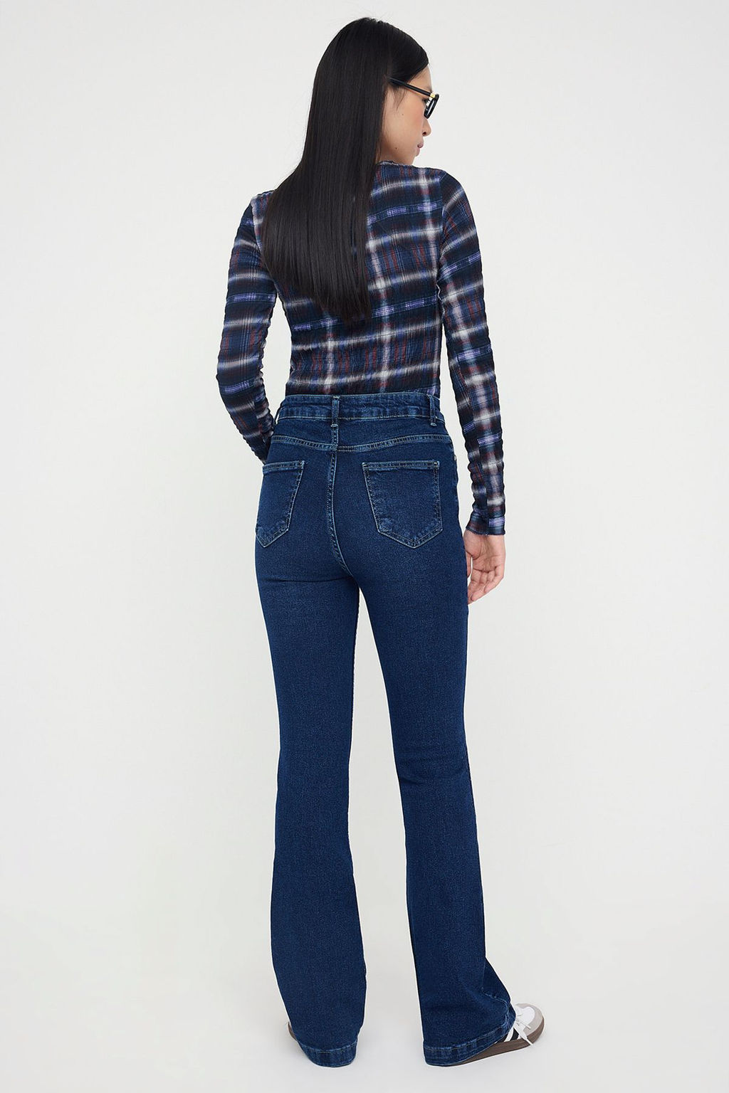 Teen Koyu Mavi Yuksek Bel Ispanyol Paca Flare Jeans TWOAW26JE00094 - Trendyolmilla фото 4