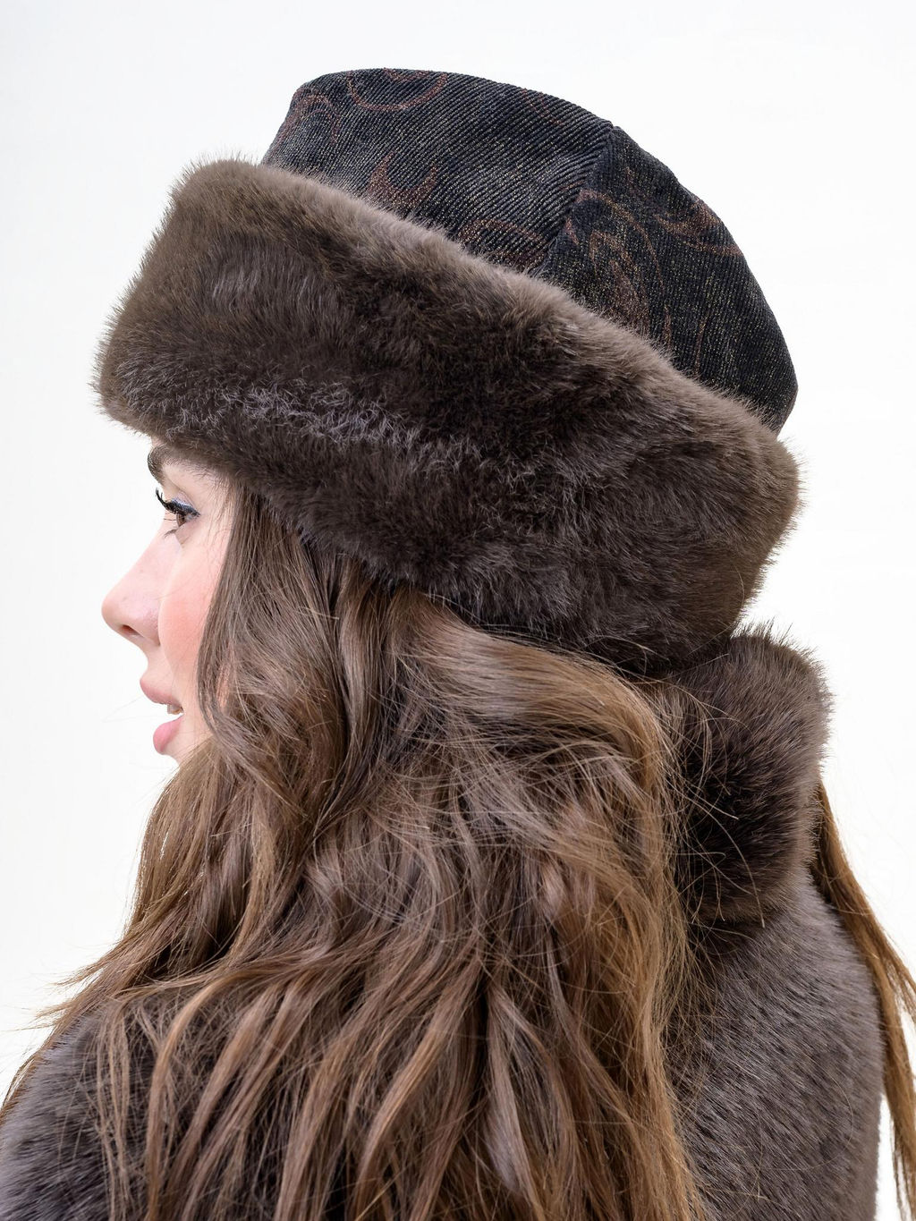 П26-34 Пилотка вельветовая с мехом "норка"