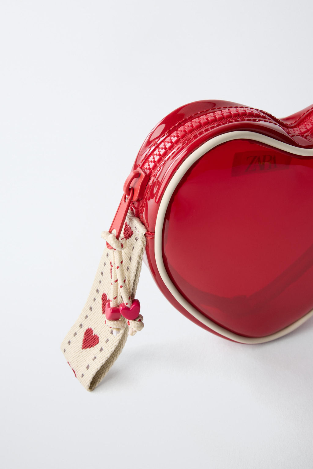 VALENTINES DAY VINYL TOILETRY BAG - Zara фото 9