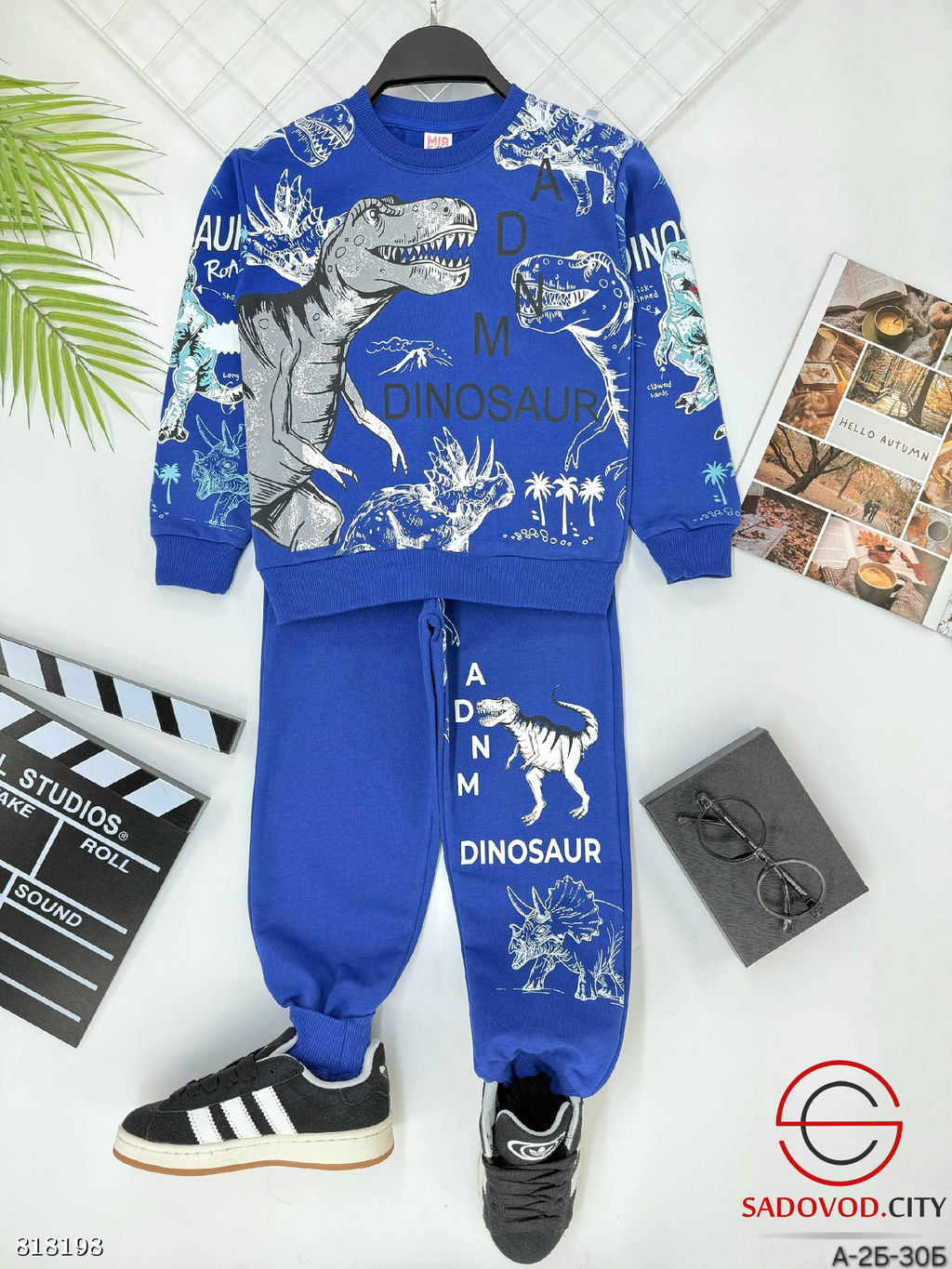 Костюм для мальчика с рисунком