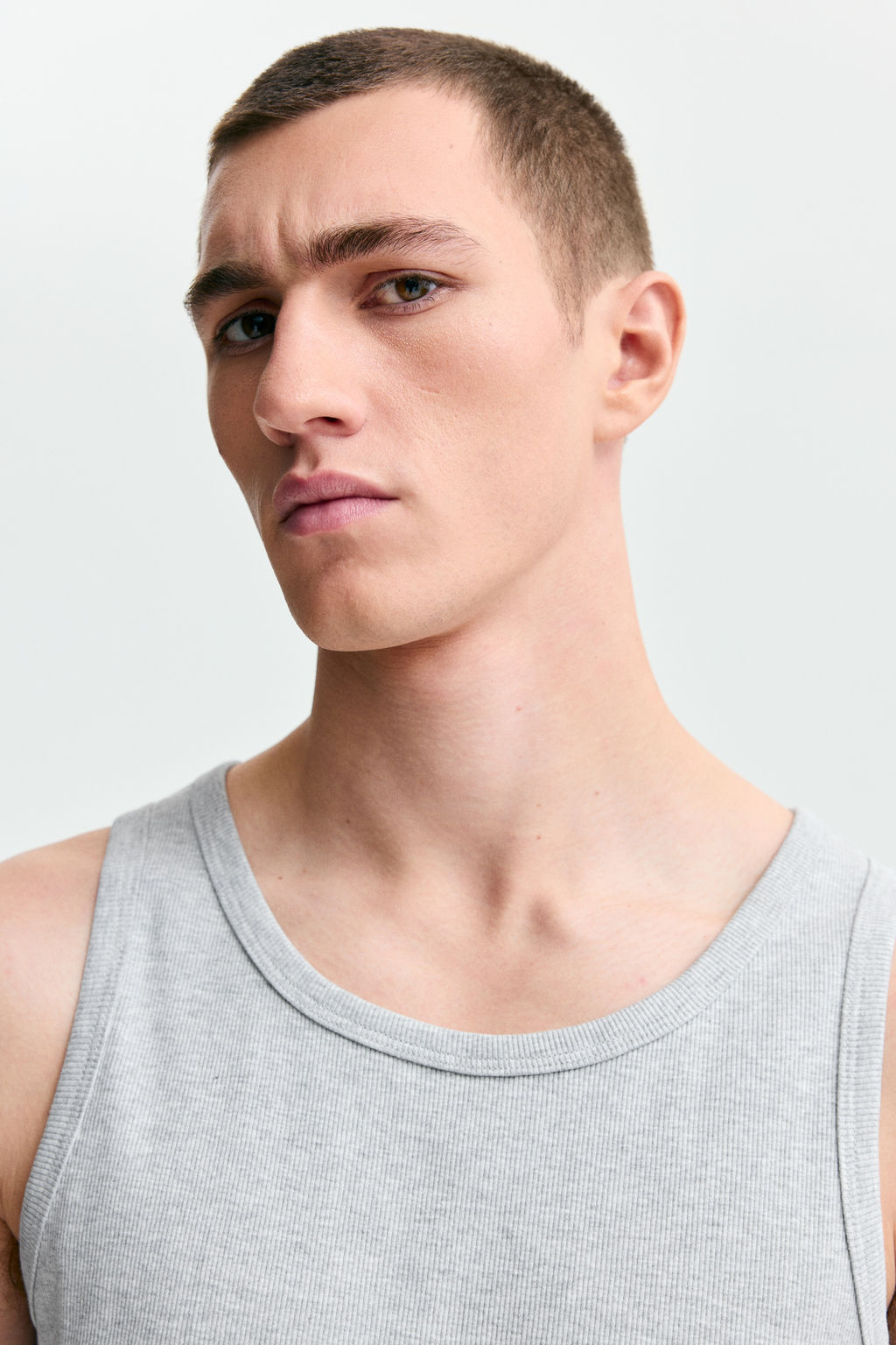Camiseta sin mangas en canal? Slim Fit - H&m фото 7