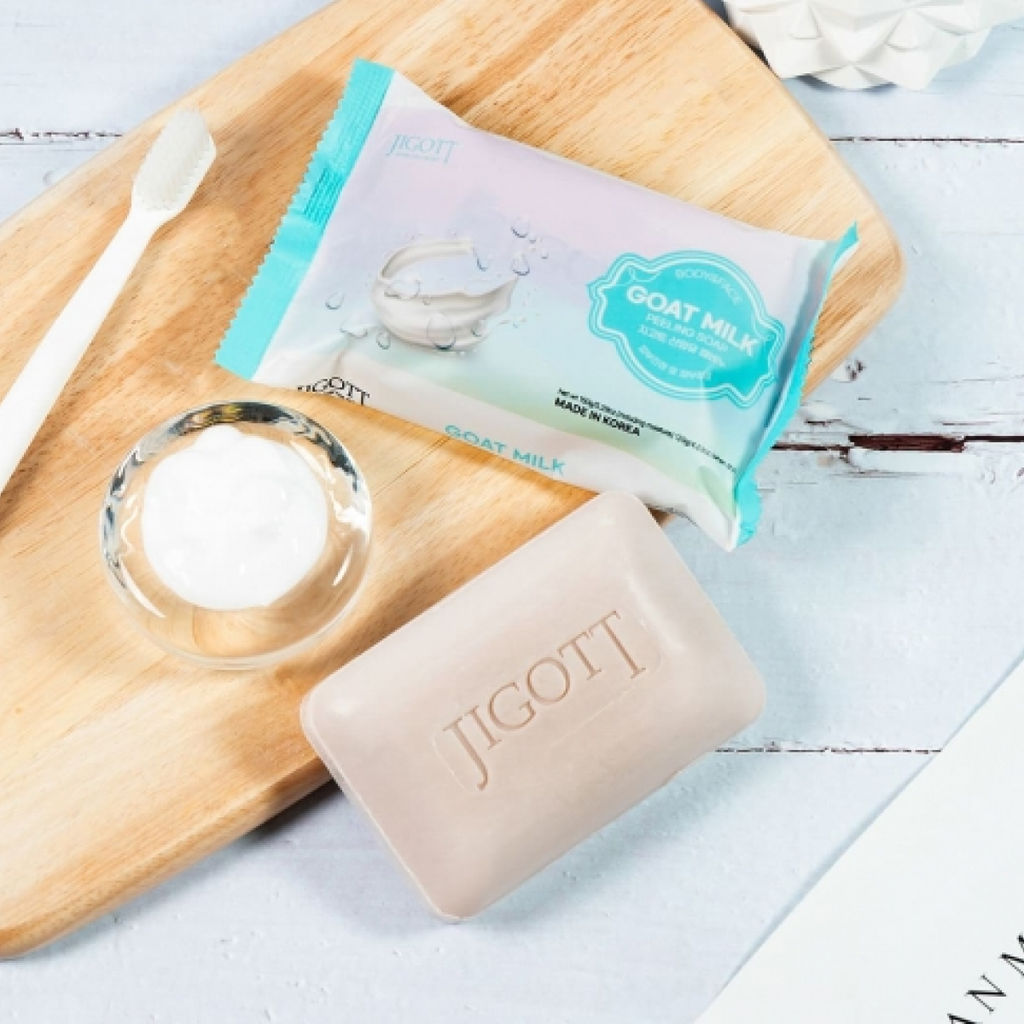 Jigott Мыло-скраб для лица и тела с экстрактом козьего молока / Goat Milk Scrub Soap, 150 г