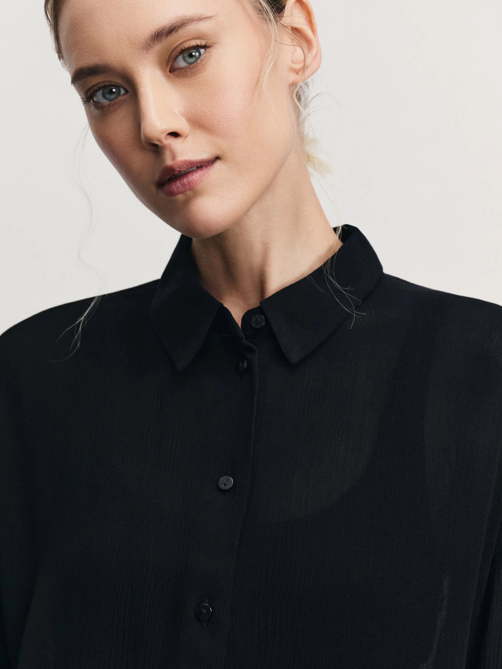 Блузка из фактурной вискозы / Zarina  фото 6