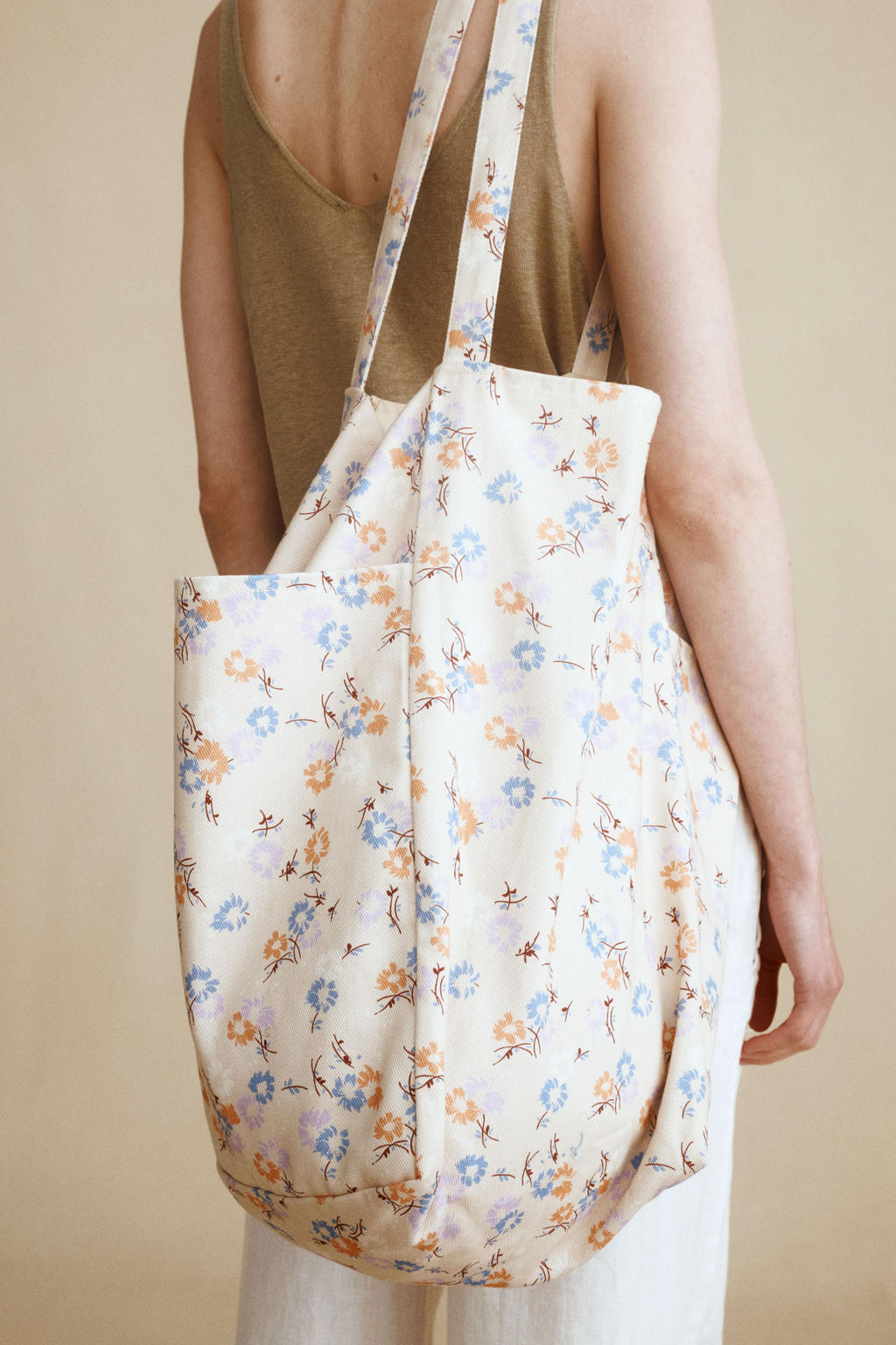 BOLSO ALGOD?N ESTAMPADO FLORES CREATED BY CARAMEL LONDON X ZARA / Multicolor  фото 3