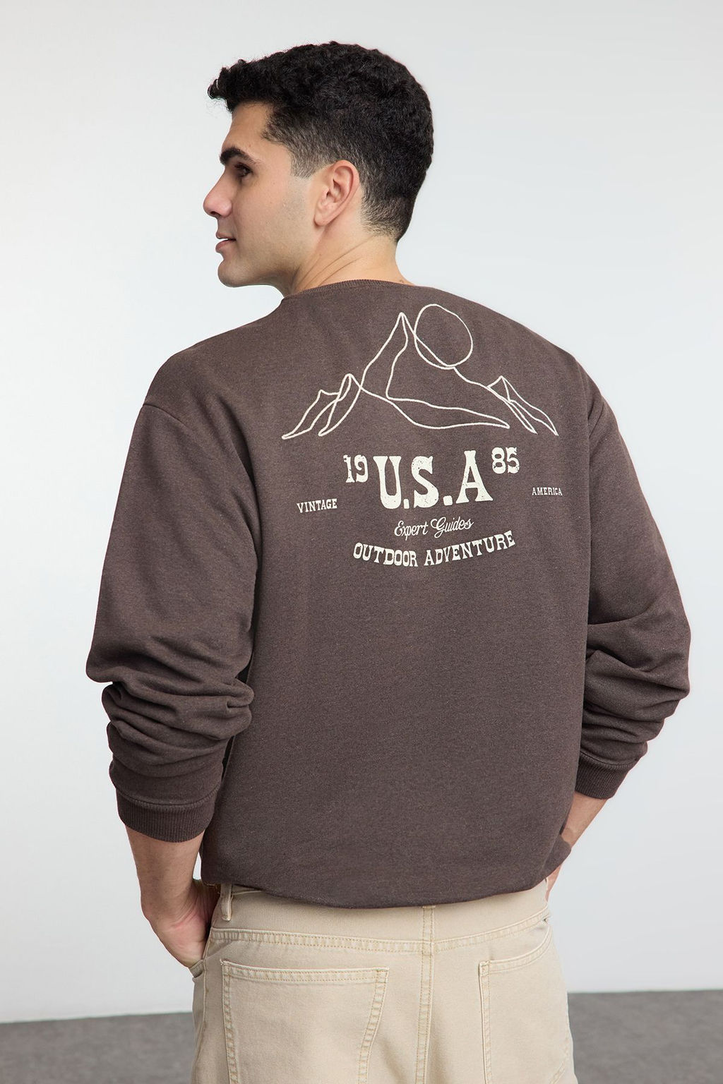 Tas Oversize/Genis Kesim Bask? ve Nak?sl? Ici Polarl? Sweatshirt TMNAW25SW00153 - Trendyolmilla фото 2