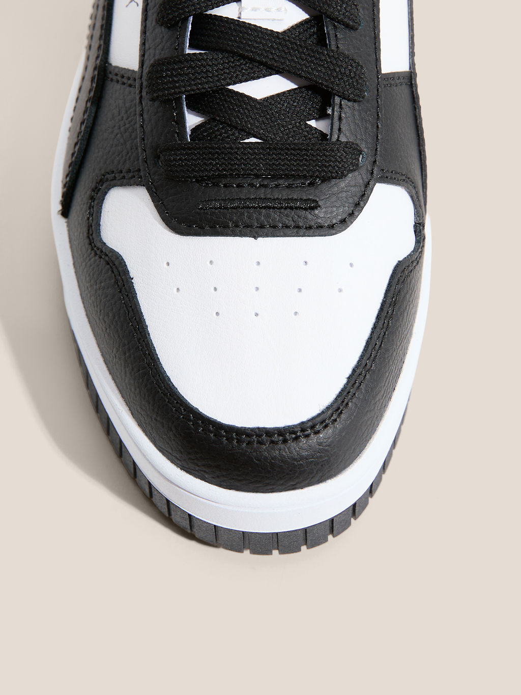 Женские кеды PUMA Carina Street Артикул 4587127, черный