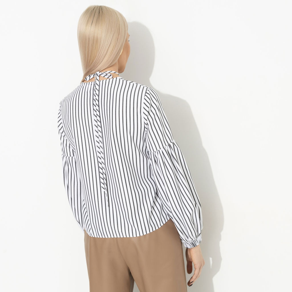 Блуза с акцентными рукавами, Вечный тренд - Charutti фото 5