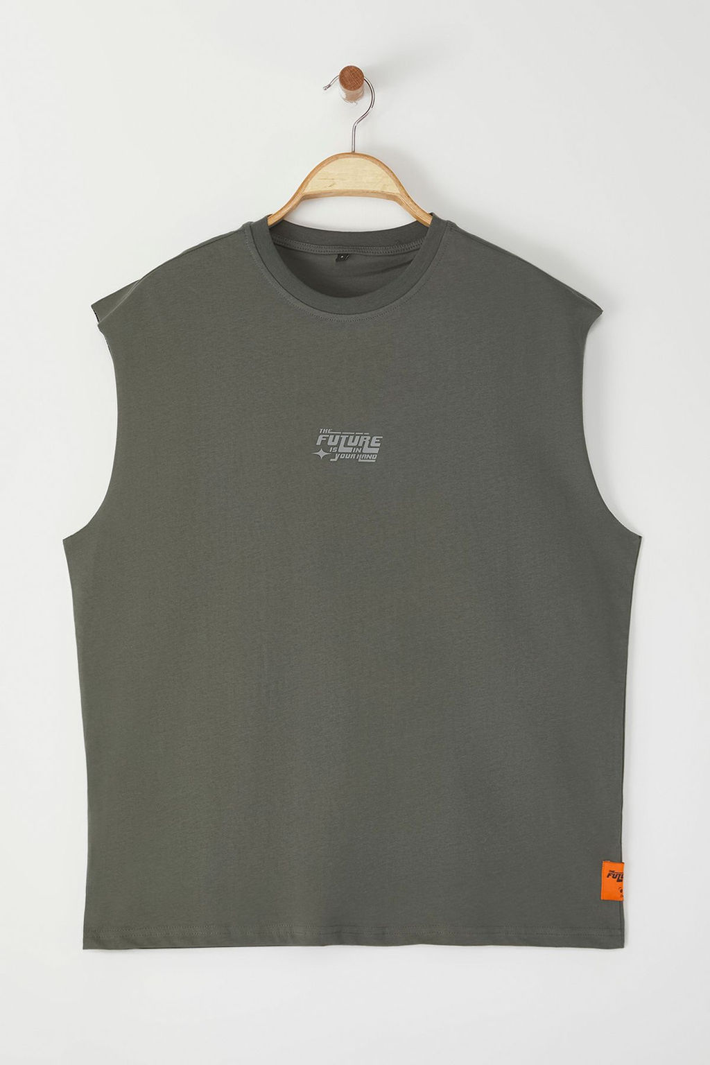 Gri Oversize/Genis Kesim Kabar?k Yaz? Bask?l? Etiketli S?f?r Kol T-Shirt/Atlet TMNSS24AL00005
