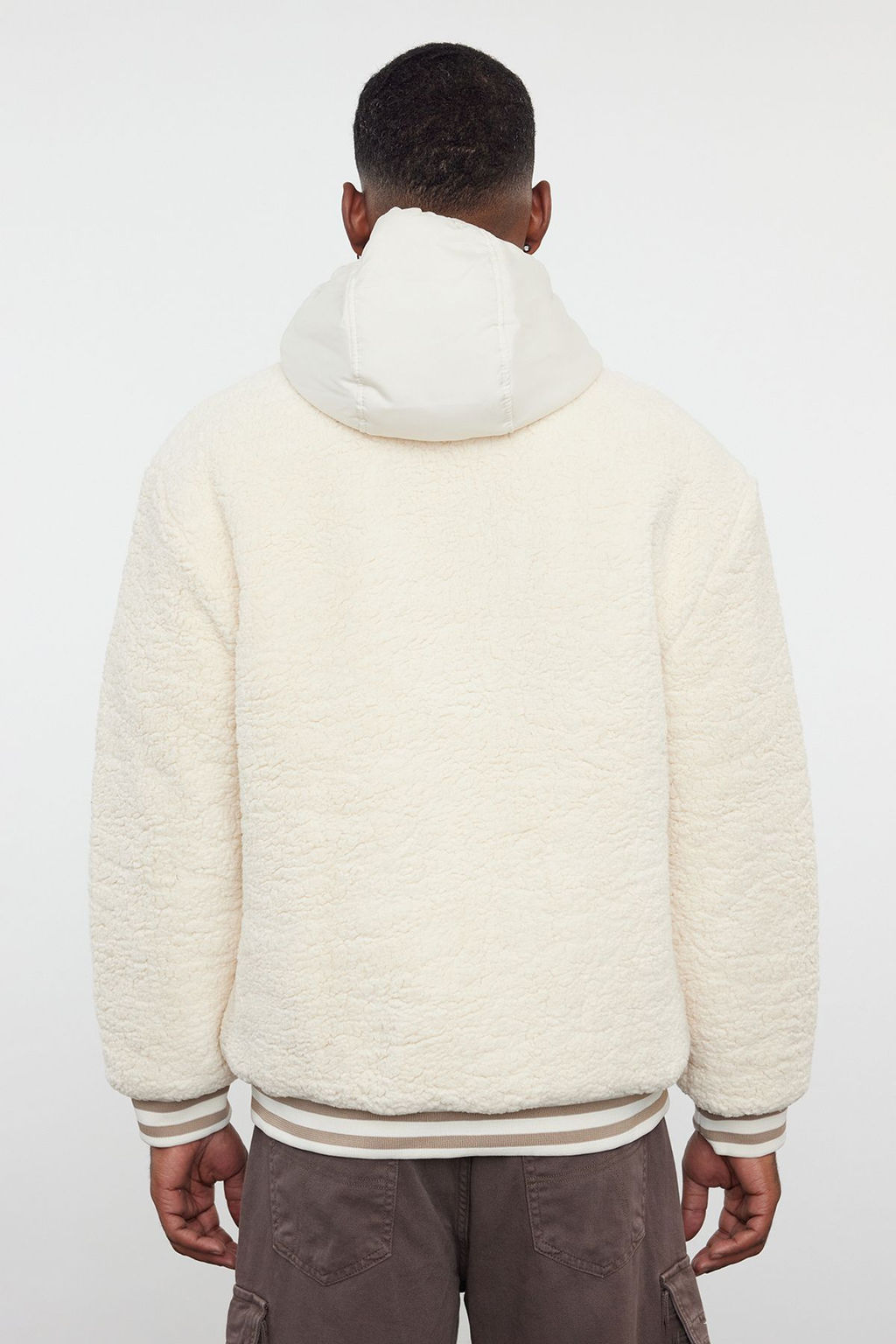 TRENDYOL MAN Ekru Unisex Relaxed Fit Lastik Detayl? Kapusonlu K?sl?k Mont TMNAW25MO00015 - Trendyolmilla фото 7