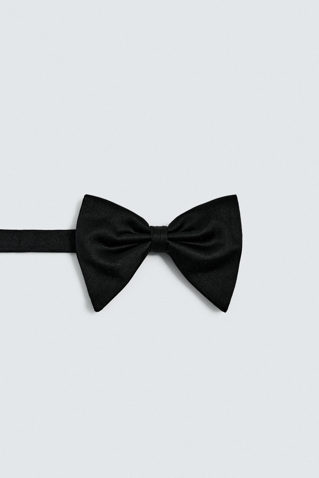 SILK BOW TIE