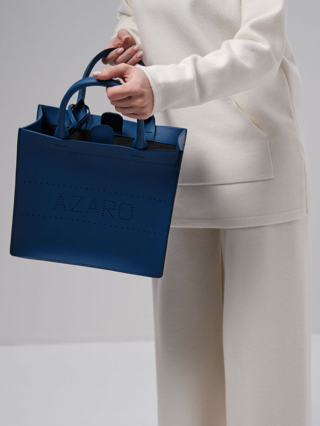 Сумка кожаная Azaro 30586 синяя гуашь