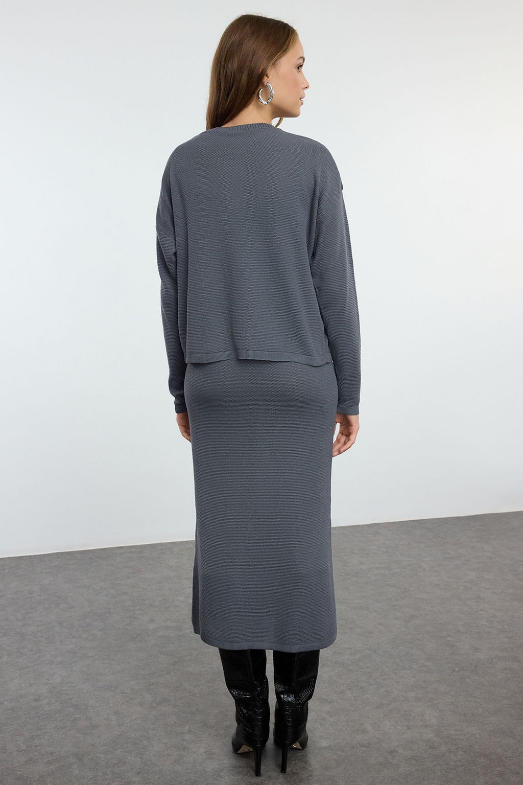 TRENDYOLMILLA Indigo Midi Triko Premium Iplik/Ozel Iplik H?rka-Elbise Tak?m TWOAW25EL00075 фото 10