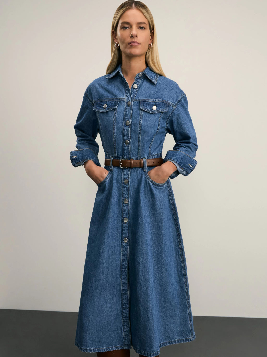 Джинсовое платье на пуговицах / Zarina