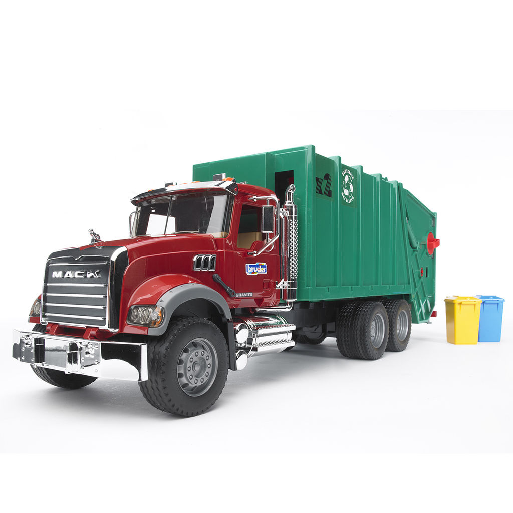 Bruder 02812 "Мусоровоз MACK" (зелёный фургон, красная кабина)