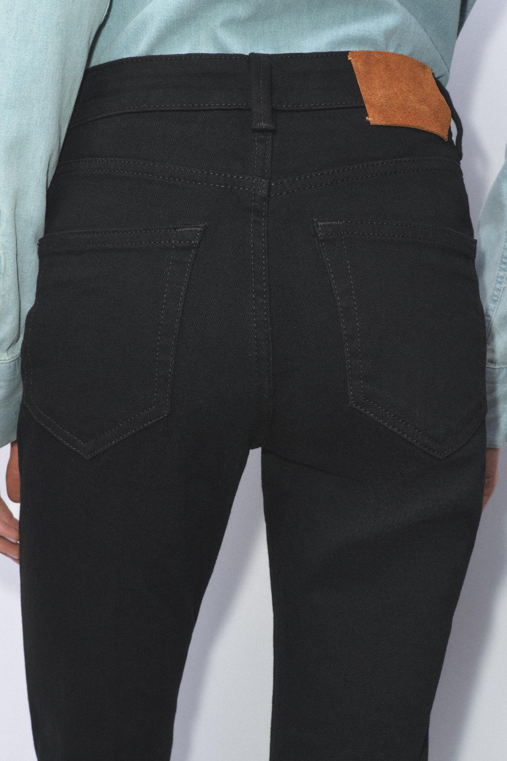 JEANS ZW COLLECTION BOOTCUT TIRO MEDIO / Negro - Zara фото 4