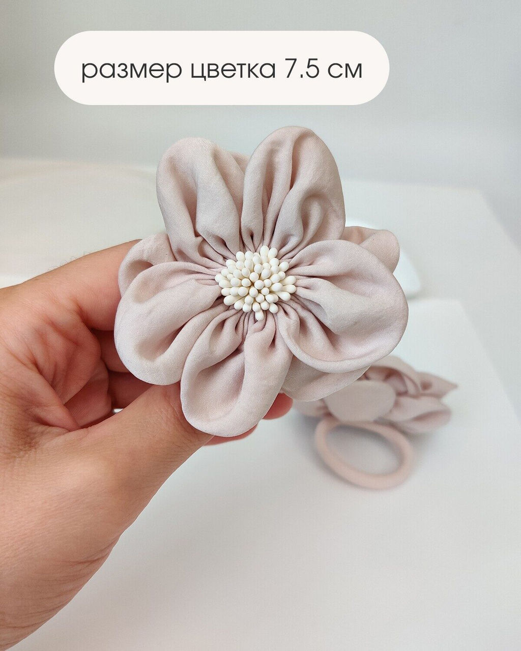 Бант для волос на резинке