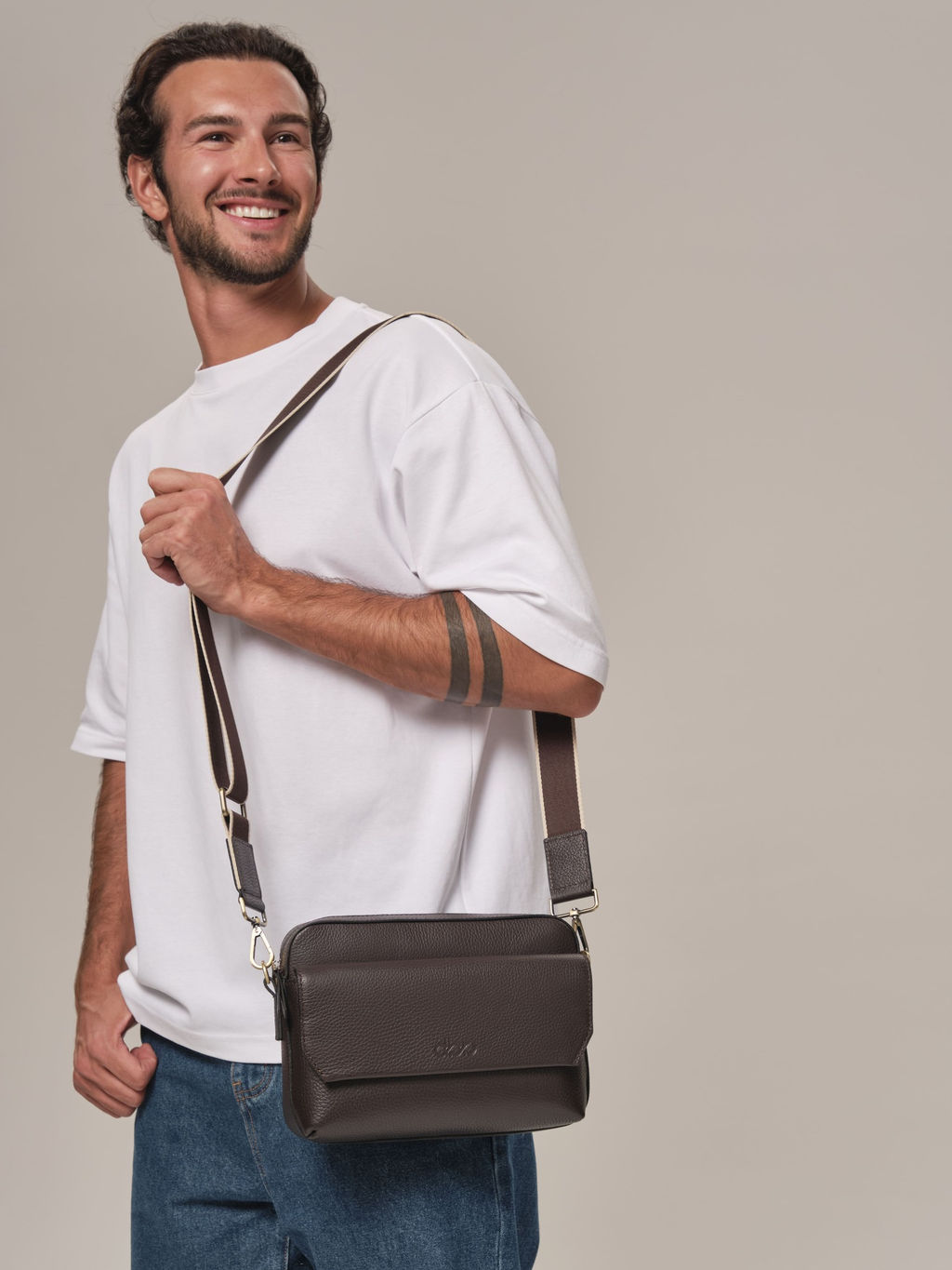 Мужская сумка Bora DBR 7113 коричневый шоколад