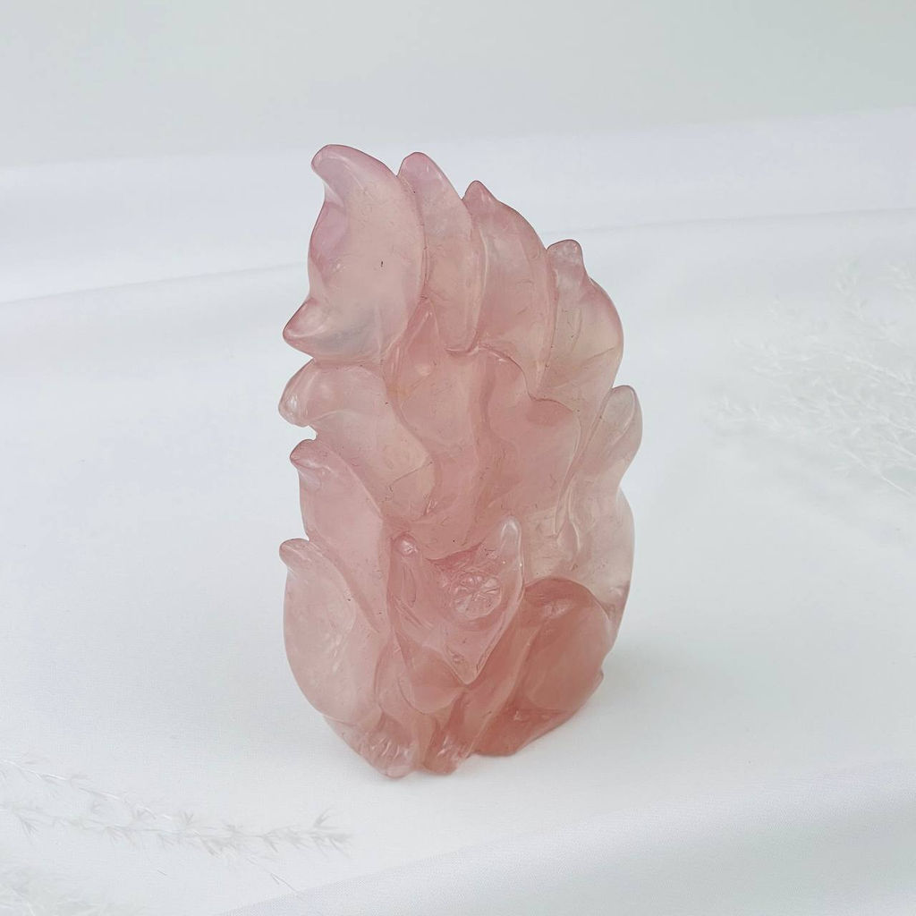 Лиса "Кицунэ" из Розового кварца