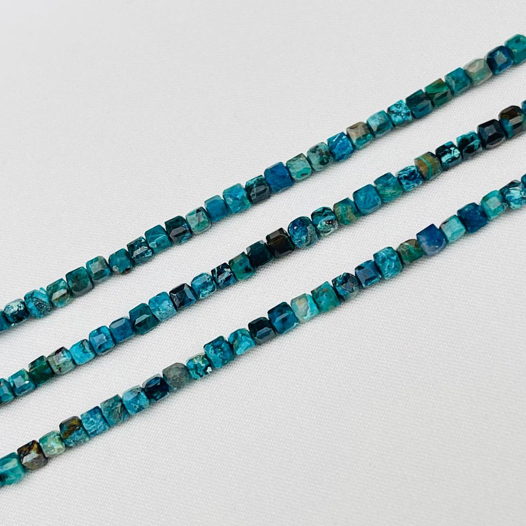 Бусины для украшений из Хризоколлы (145 бусин)