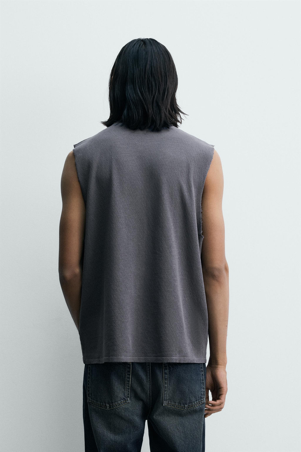CAMISETA TANK PUNTO LAVADO ESTAMPADO / Gris azul