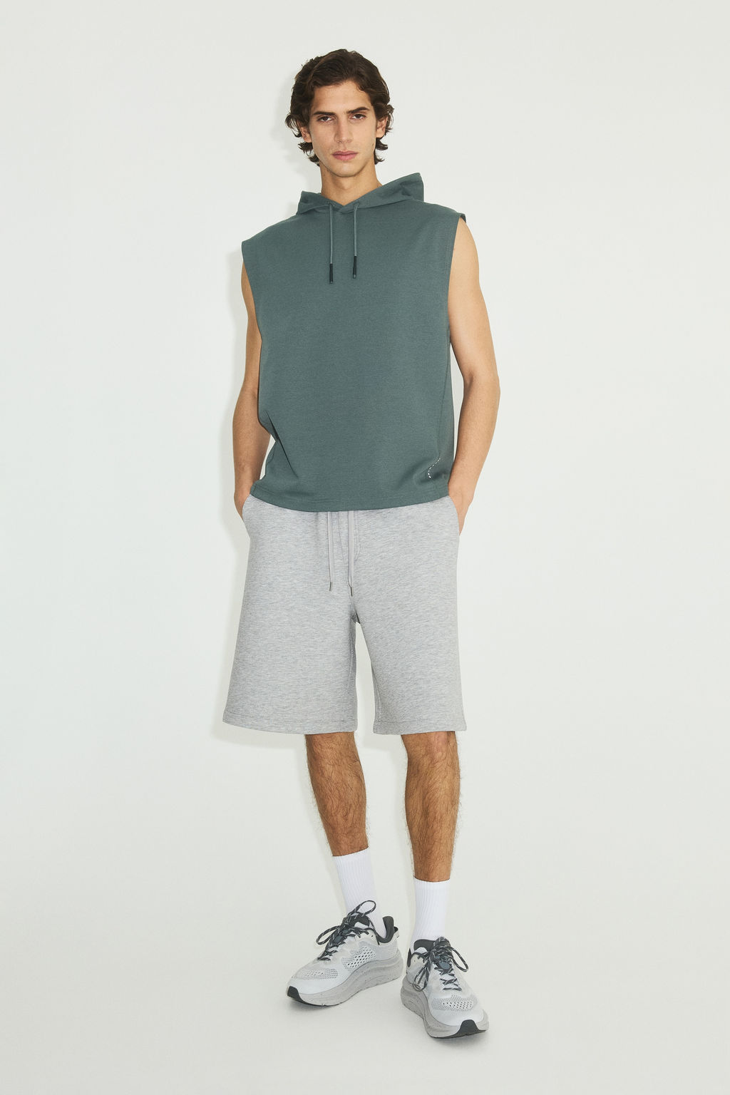 Sudadera sport sin mangas con DryMove Regular Fit - H&m фото 5