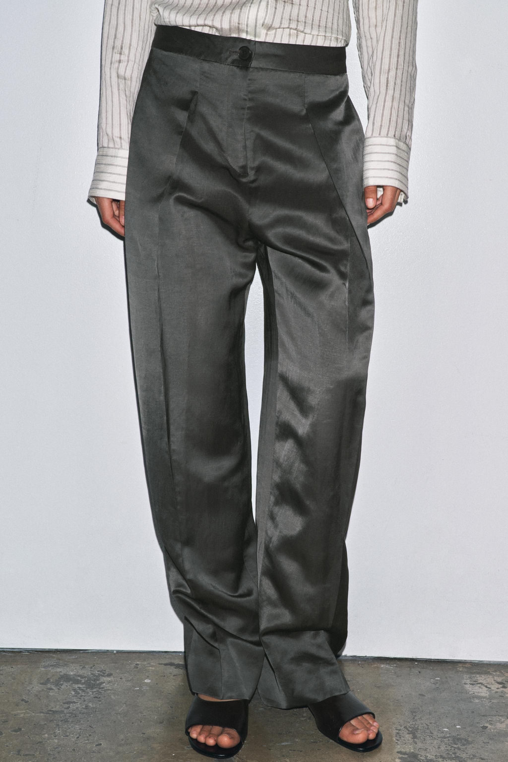 SATIN LINEN BLEND TROUSERS ZW COLLECTION - Zara фото 2