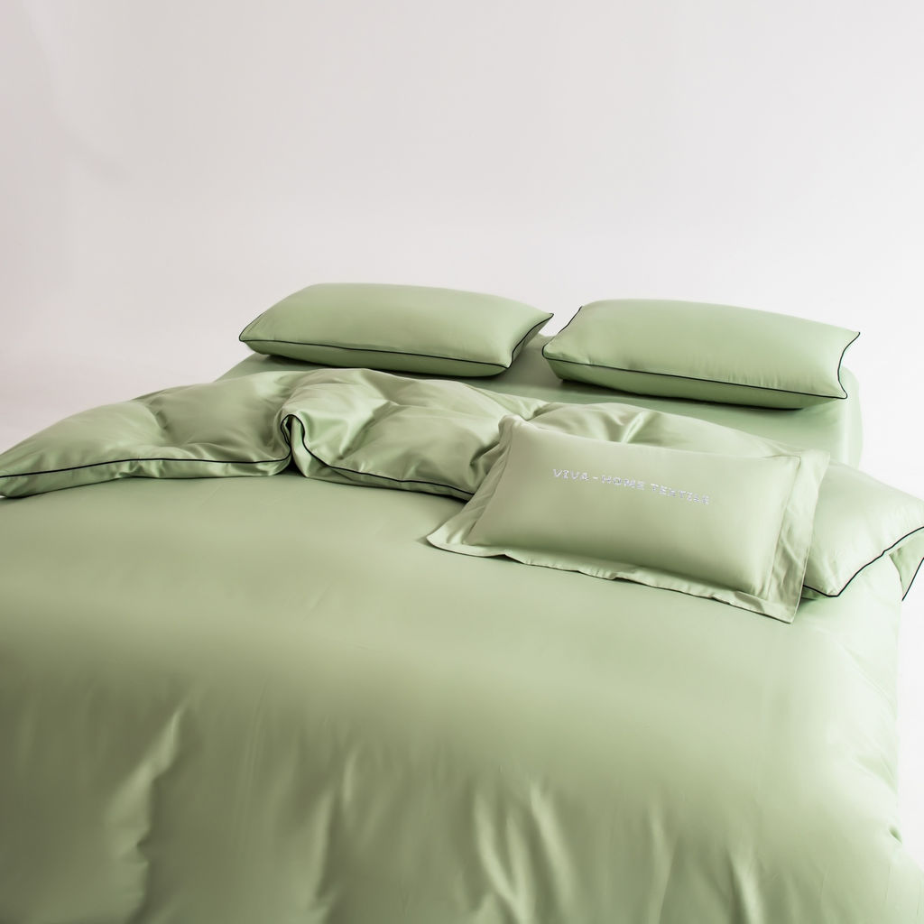 Комплект постельного белья Однотонный Сатин Элитный на резинке OCER012 180*200*30;160*200*30;140*200*30 Евро 4 Наволочки