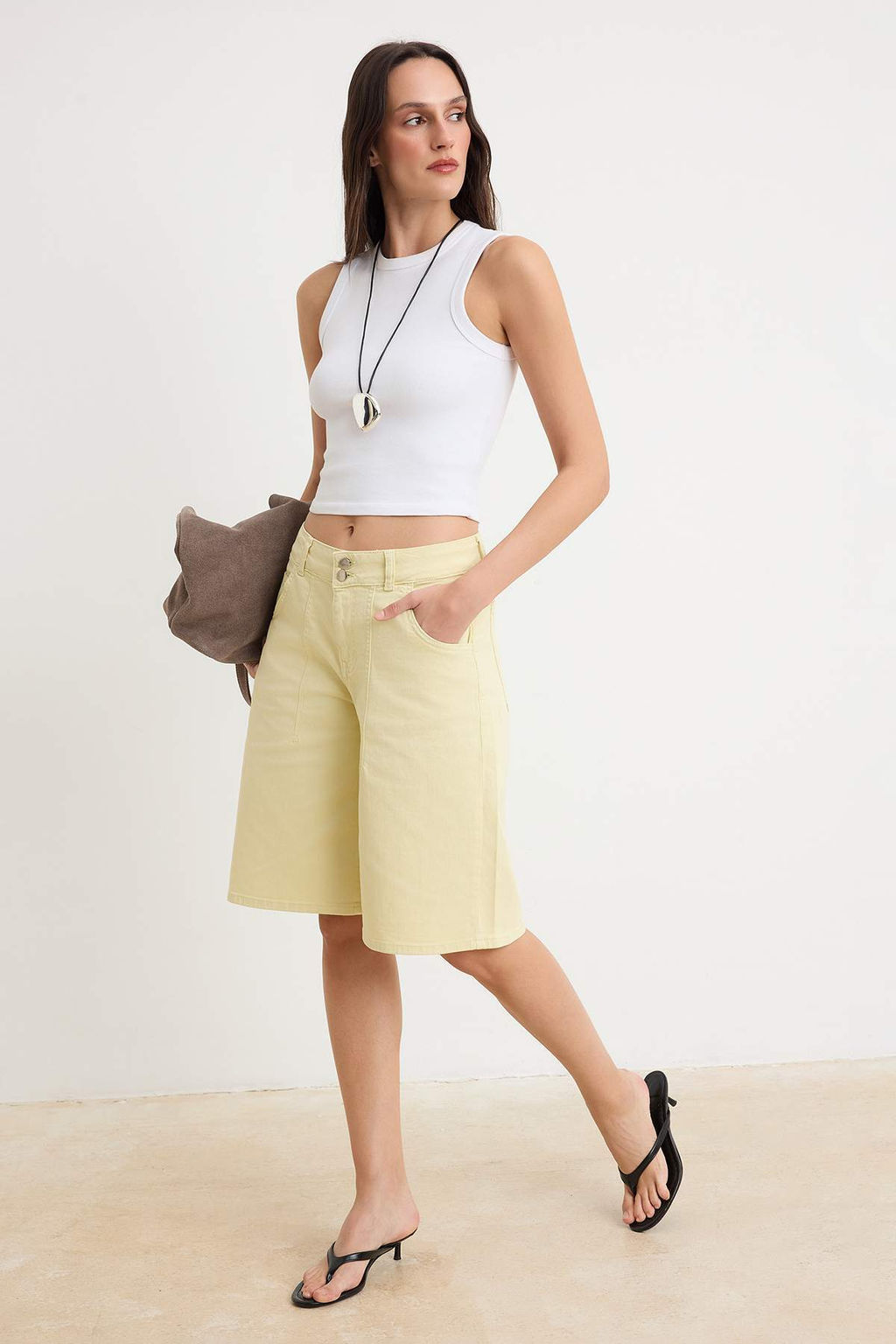 Sar? Cep Detayl? Normal Bel Denim Bermuda TWOSS26SR00214 - Trendyolmilla фото 2