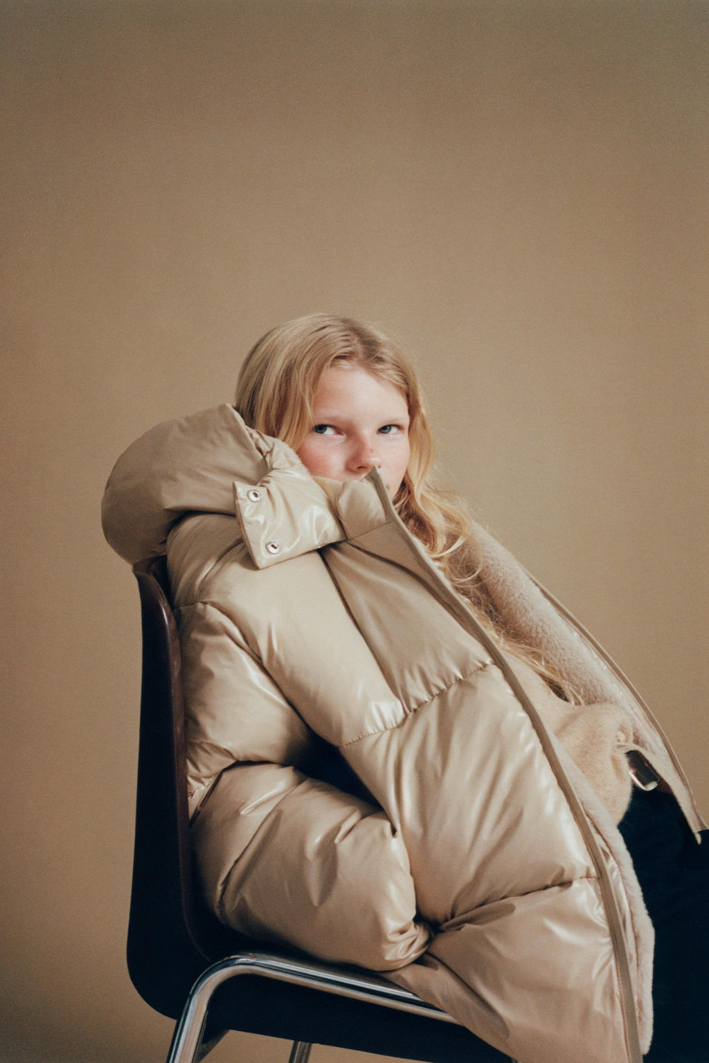 SHINY PUFFER JACKET WITH FAUX FUR LINING - Zara фото 10