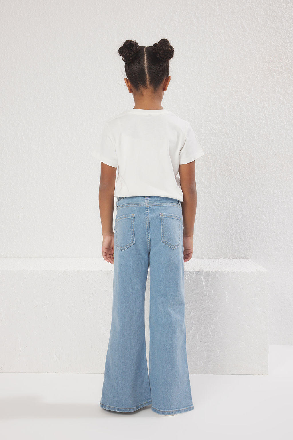 Ac?k Mavi K?z Cocuk Genis Paca/Flare Lastikli Denim Jeans TKDSS25JE00003 - Trendyolmilla фото 3