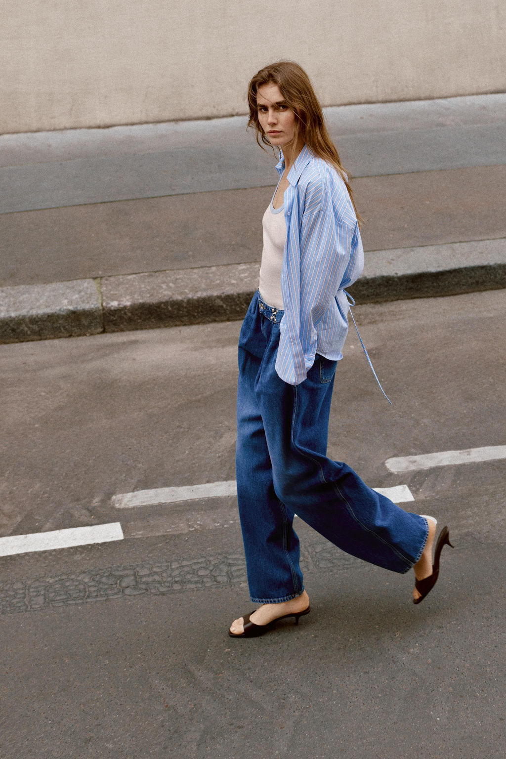 JEANS Z1975 LOOSE FIT TIRO ALTO CORCHETES / Azul medio - Zara фото 3