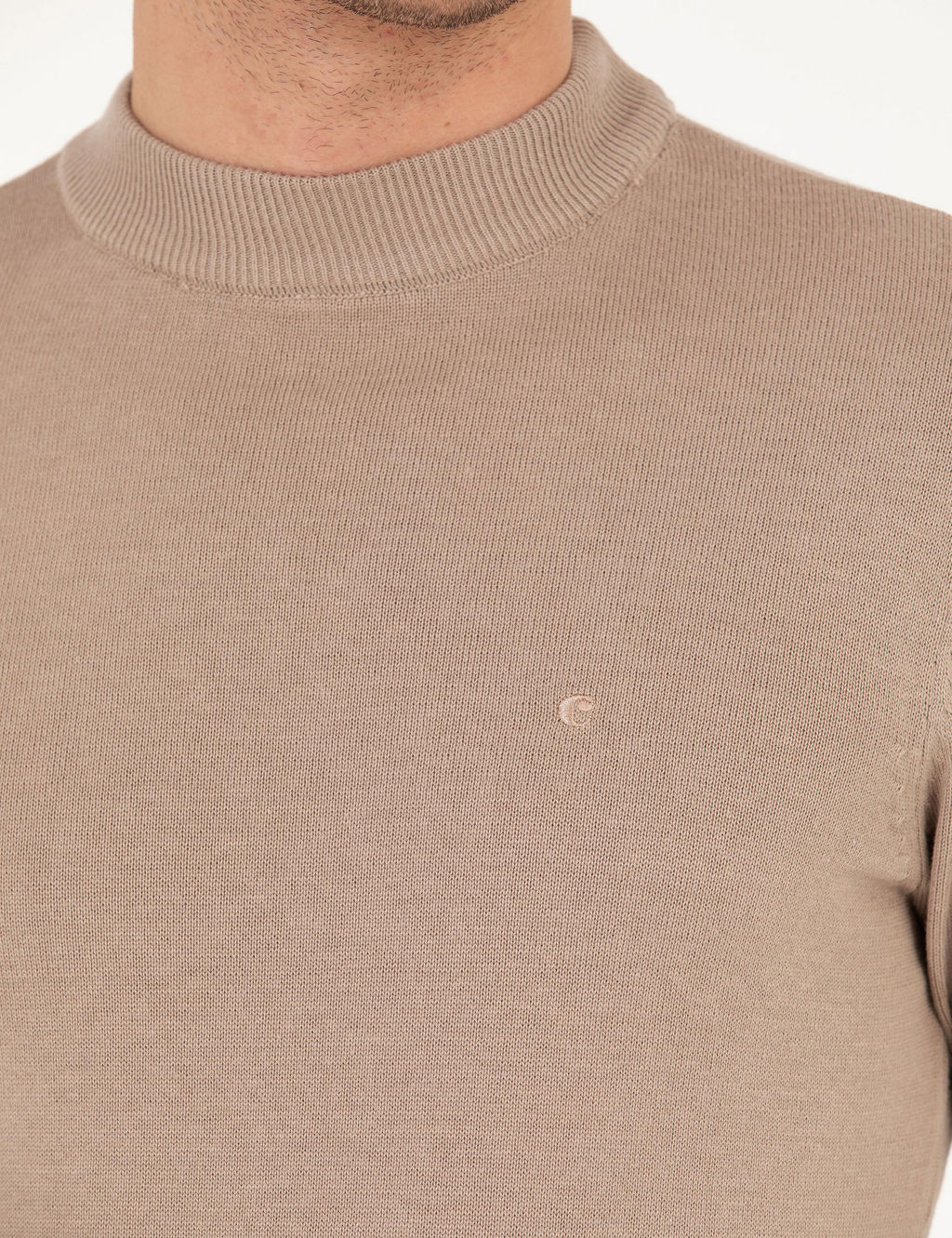 Базовый свитер стандартного кроя светло-коричневого цвета с водолазкой длиной в четверть - Cacharel фото 14