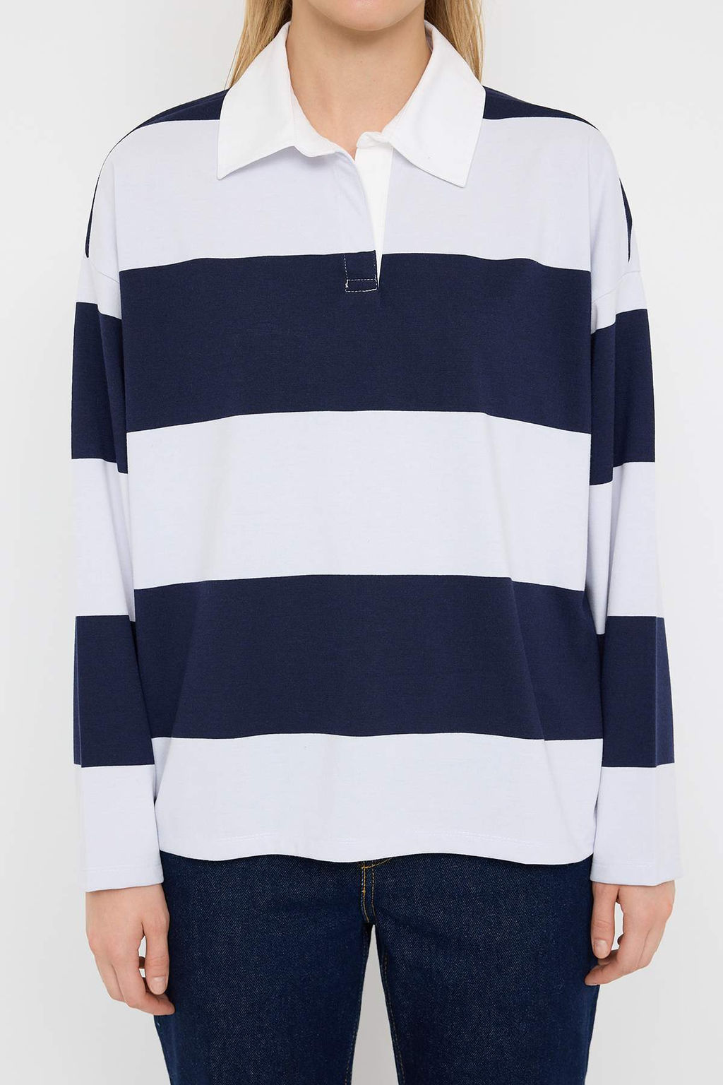 Lacivert Cizgili Polo Yaka Oversize/Genis Kal?p Orme Sweatshirt TWOAW26SW00051