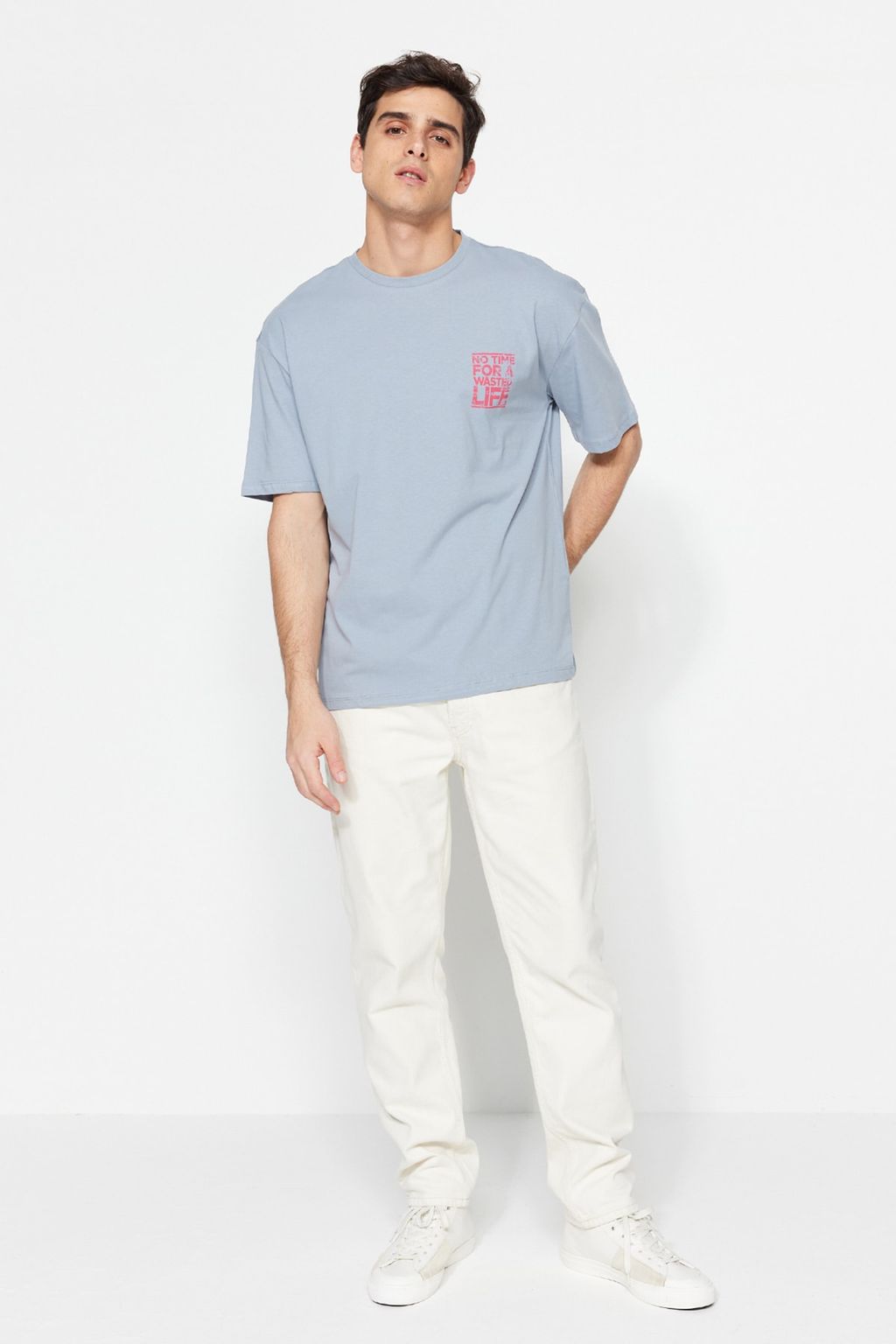 TRENDYOL MAN Gri Oversize/Genis Kesim Bisiklet Yaka Yaz? Bask?l? %100 Pamuklu T-Shirt TMNSS21TS1685 - Trendyolmilla фото 7